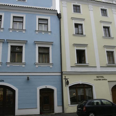 Hotel U Zlateho Andela パルドゥビツェ エクステリア 写真